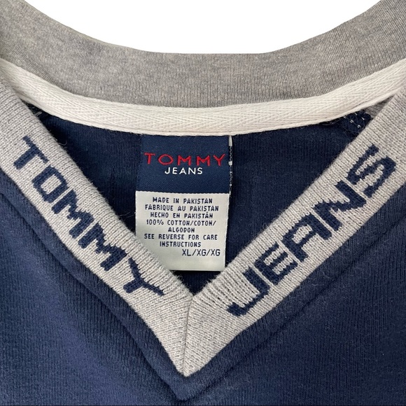 Vintage 90s Tommy Hilfiger Long Sleeve T-Shirt - Picture 8 of 9